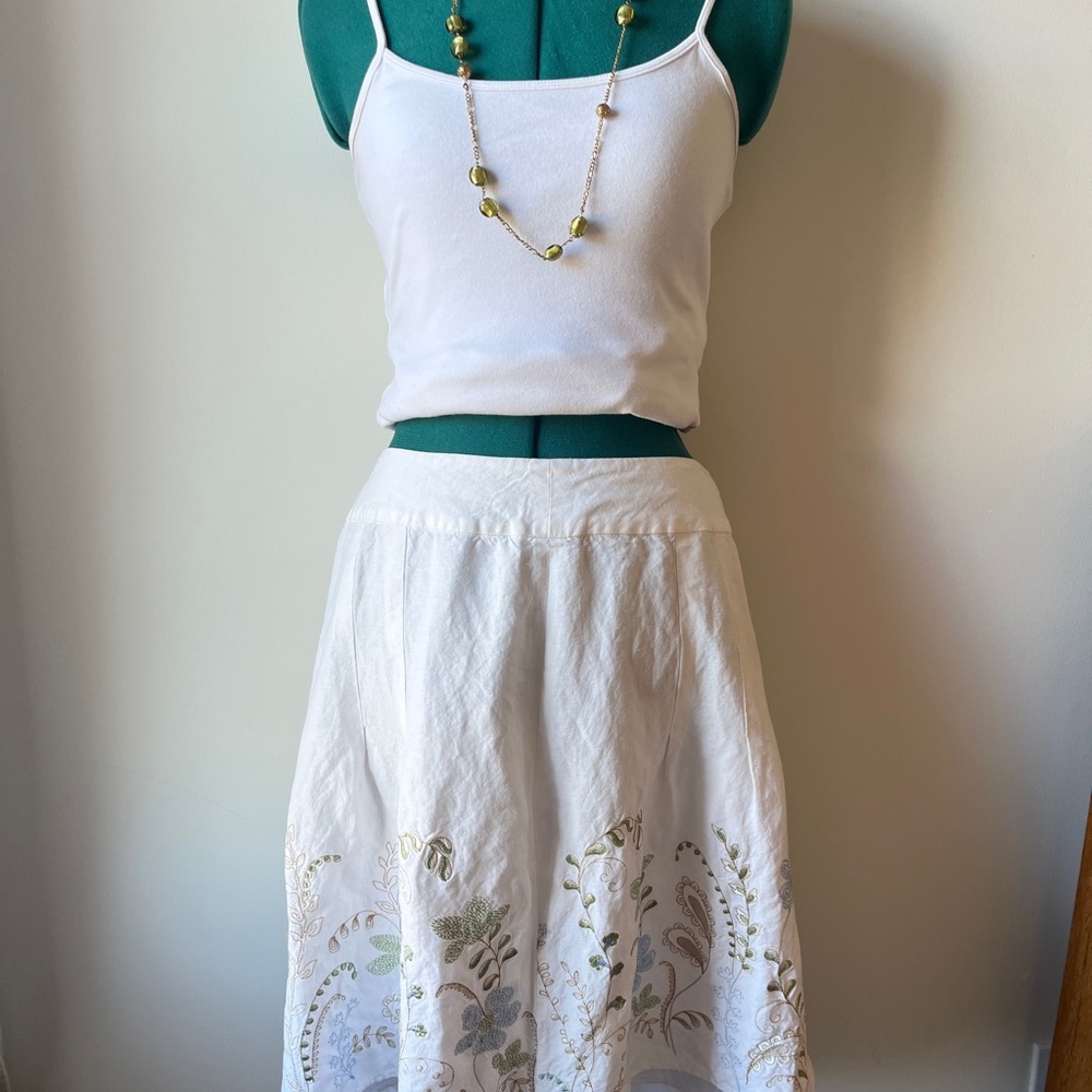 dressbarn White A-Line Skirt with Green Embroidery